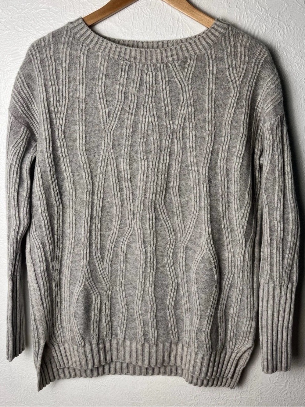 Vince Wool Cashmere Blend Knit Pullover Sweater Womens Small Light Gray Classic